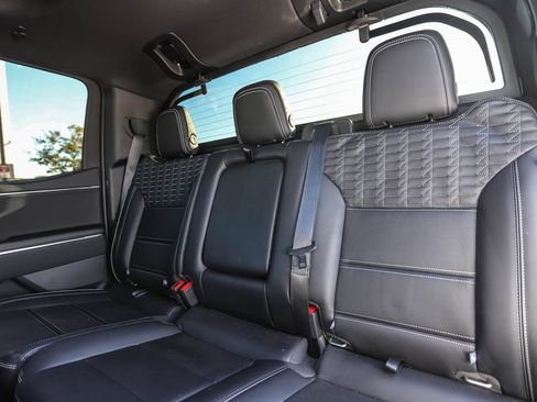 Used 2025 GMC Sierra EV Denali AWD/4WD image 21
