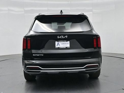 Used 2023 Kia Sorento S w/ Panoramic Sunroof Package FWD image 36