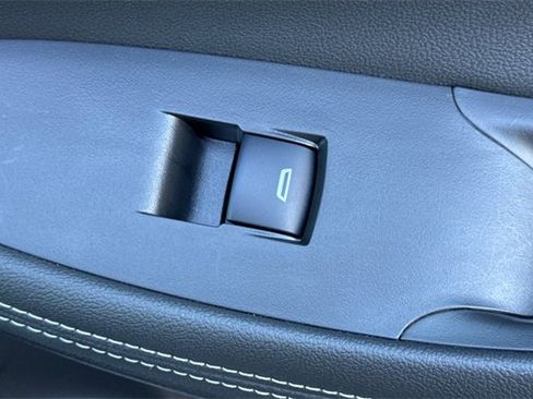 Used 2025 Buick Encore GX Preferred image 22