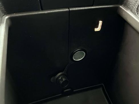 Used 2015 Jeep Wrangler Rubicon w/ Dual Top Group image 23