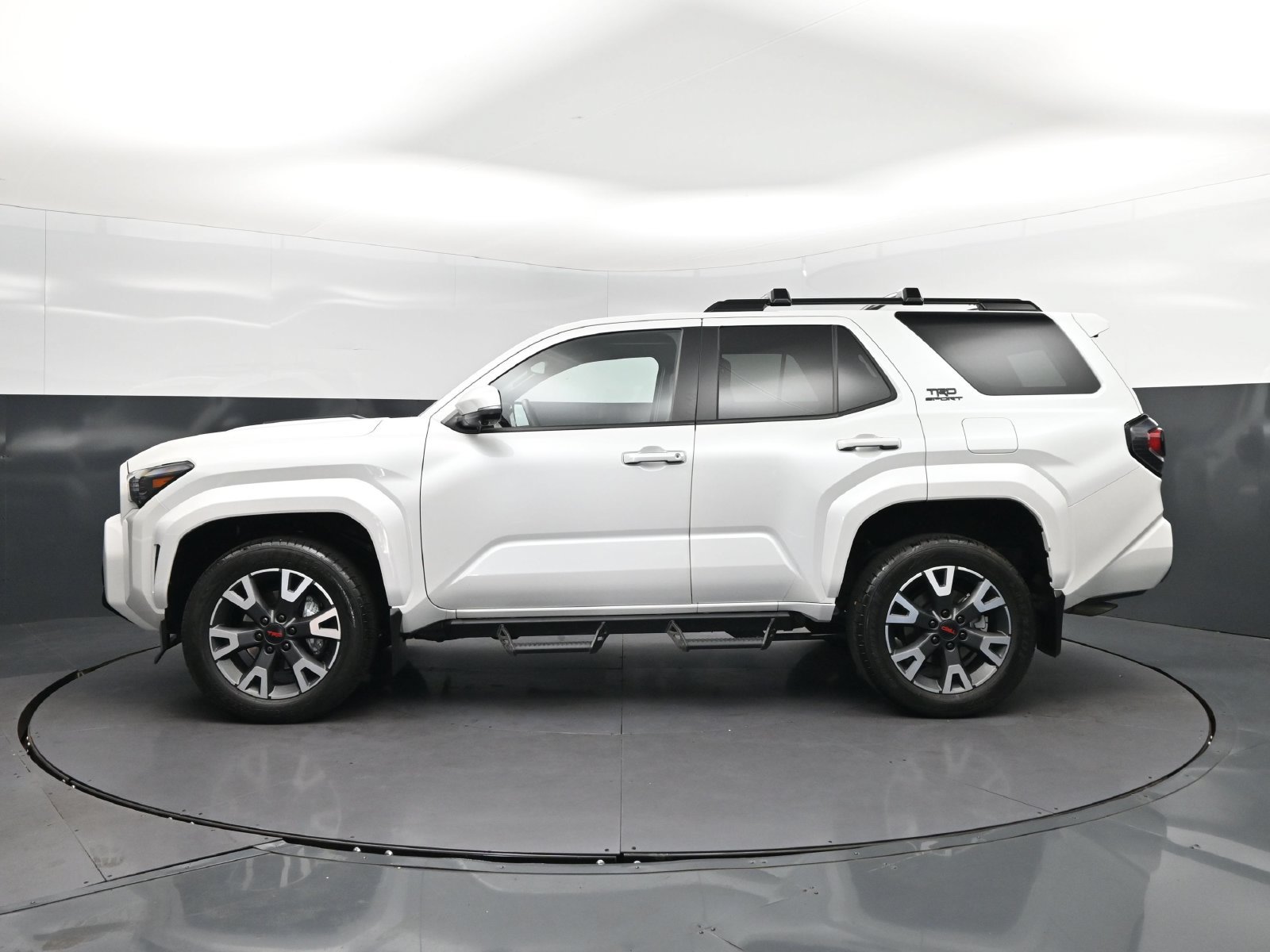 Used 2025 Toyota 4Runner TRD Sport Premium w/ Tow Technology Package AWD/4WD image 4