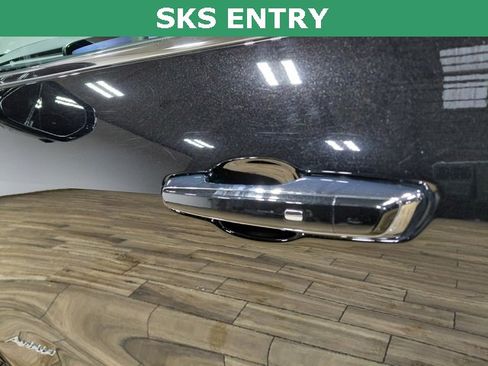 Used 2025 Buick Enclave Avenir w/ Super Cruise Package image 15