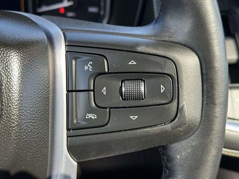 Used 2021 GMC Yukon XL SLT w/ SLT Premium Package image 13