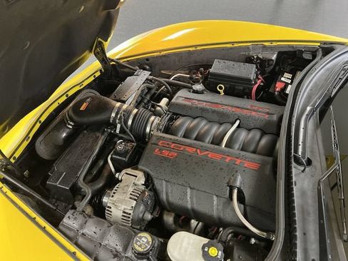 Used 2006 Chevrolet Corvette Convertible w/ Preferred Equipment Group RWD image 27