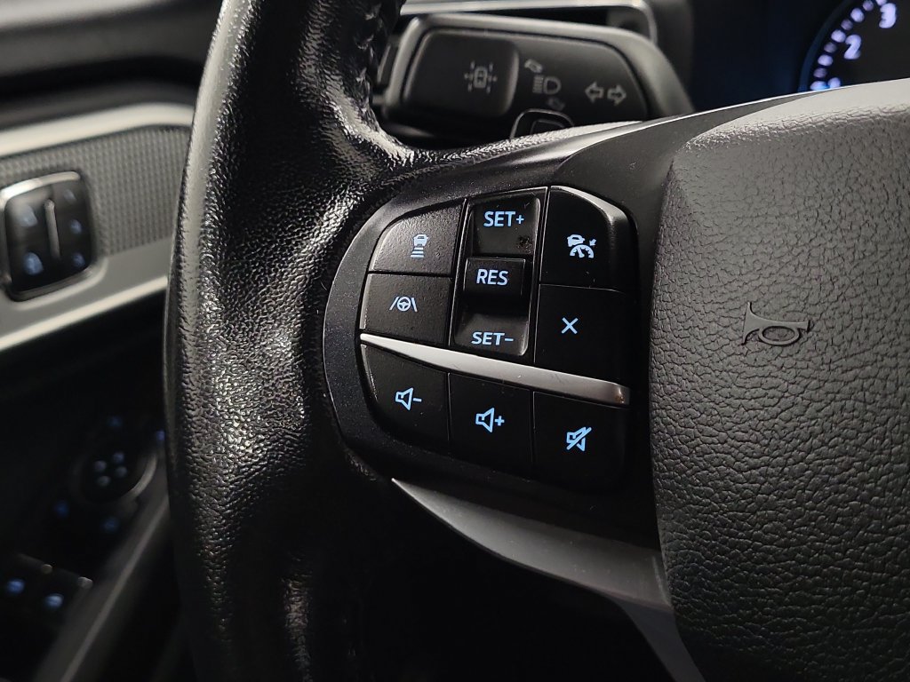 Used 2020 Ford Explorer Limited AWD/4WD image 15