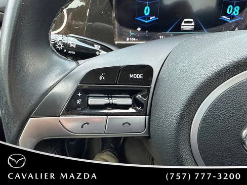 Used 2022 Hyundai Elantra SEL w/ Convenience Package FWD image 13