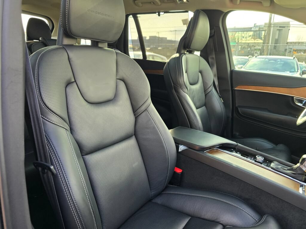 Used 2018 Volvo XC90 T6 Inscription w/ Convenience Package AWD/4WD image 11