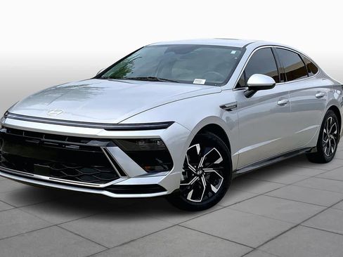 Used 2025 Hyundai Sonata SEL image 1