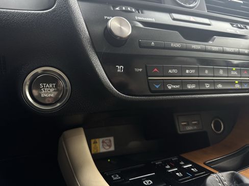 Used 2022 Lexus RX 350 AWD w/ Premium Package image 16