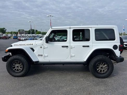 Used 2023 Jeep Wrangler Unlimited Rubicon 392 w/ Trailer Tow Package AWD/4WD image 4