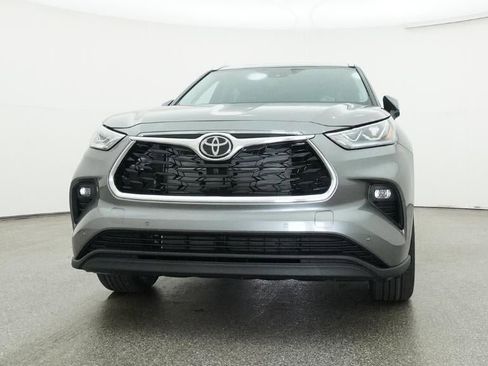 New 2026 Toyota Highlander Limited AWD/4WD image 31