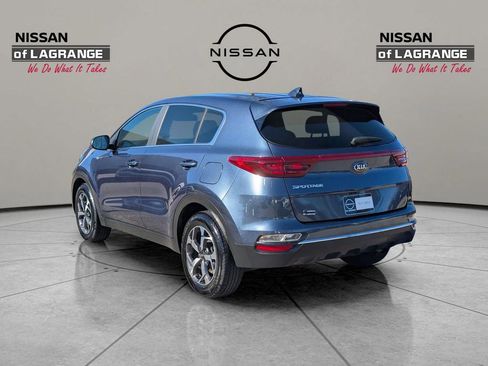 Used 2022 Kia Sportage LX image 7