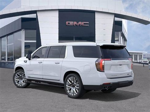 New 2026 GMC Yukon XL Denali Ultimate image 3