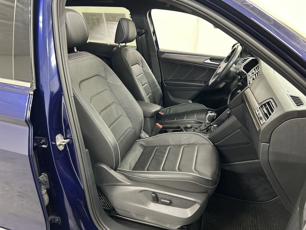Certified 2023 Volkswagen Tiguan SEL R-Line AWD/4WD image 24