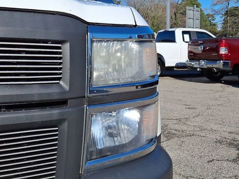 Used 2015 Chevrolet Silverado 1500 W/T image 10