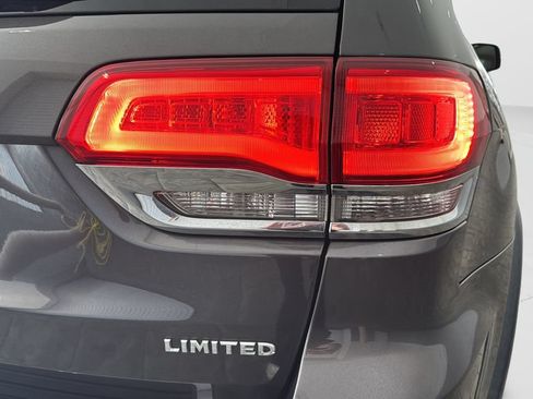 Used 2019 Jeep Grand Cherokee Limited AWD/4WD image 13
