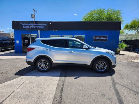 Used 2018 Hyundai Santa Fe Sport FWD image 7