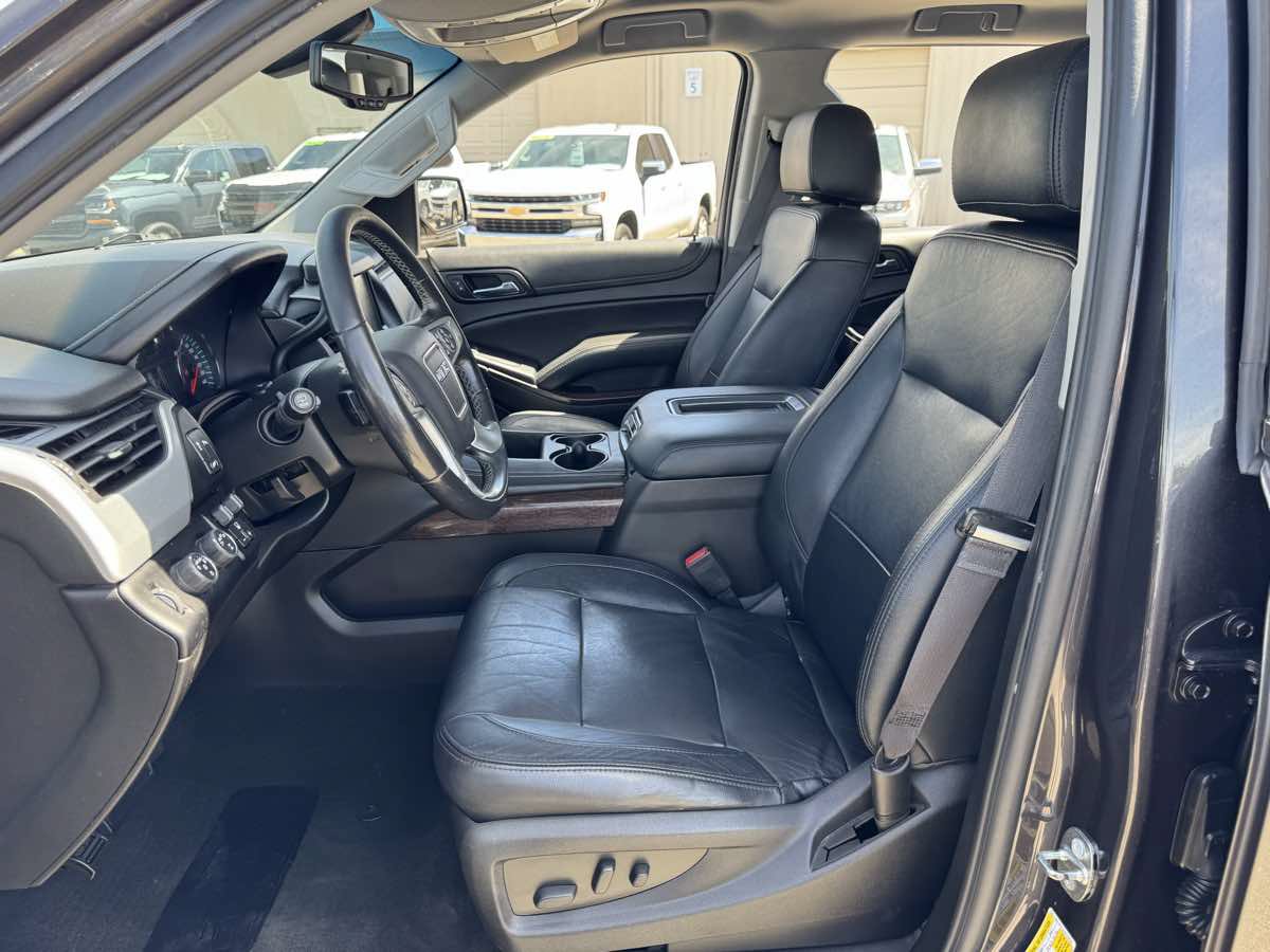 Used 2017 GMC Yukon SLE w/ SLE Value Package AWD/4WD image 23