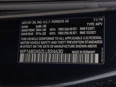 Used 2020 Porsche Macan S image 35