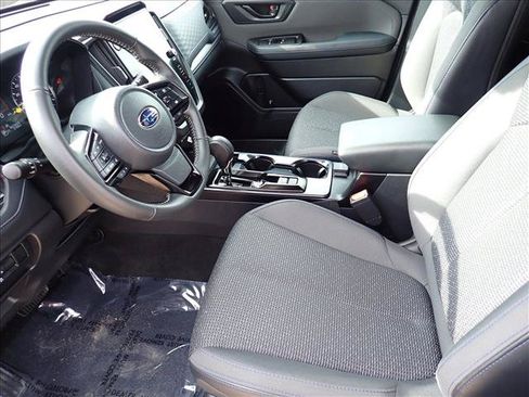 Used 2026 Subaru Forester Premium AWD/4WD image 11