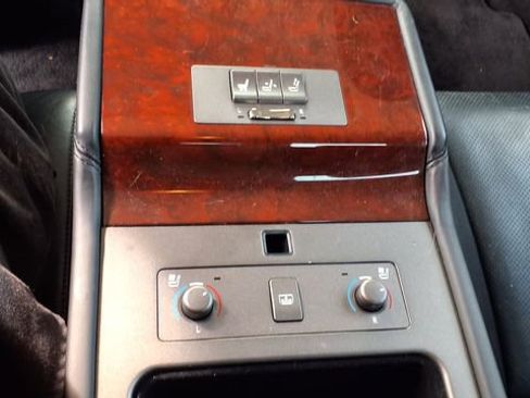 Used 2009 Lexus LS 460 L RWD image 32