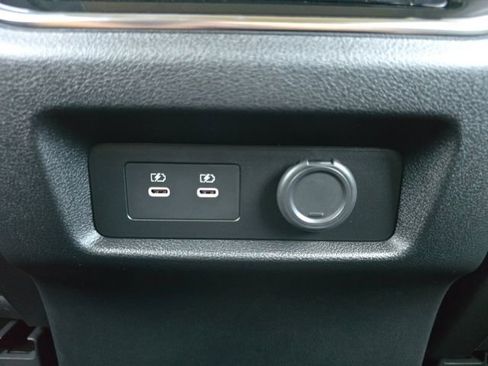 New 2026 Nissan Armada SL image 27