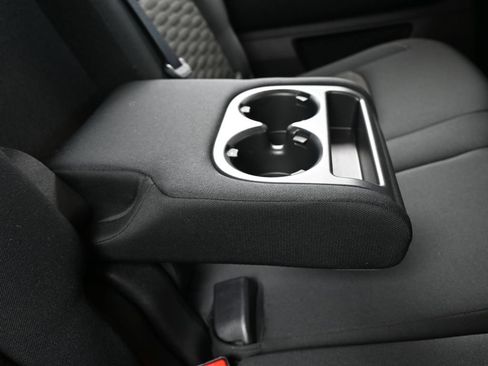 Used 2025 Nissan Pathfinder SV FWD image 44