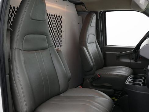 Used 2023 Chevrolet Express 2500 w/ Driver Convenience Package RWD image 32
