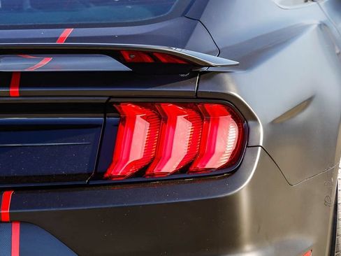 Used 2021 Ford Mustang Shelby GT500 w/ Technology Package RWD image 10