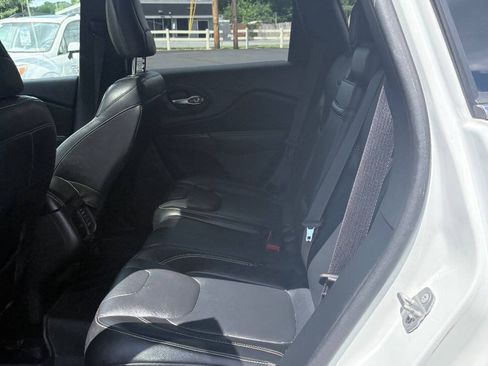 Used 2014 Jeep Cherokee Limited AWD/4WD image 23