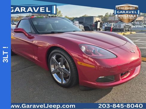 Used 2008 Chevrolet Corvette Coupe w/ Preferred Equipment Group RWD image 1