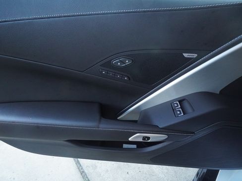 Used 2018 Chevrolet Corvette Grand Sport RWD image 11