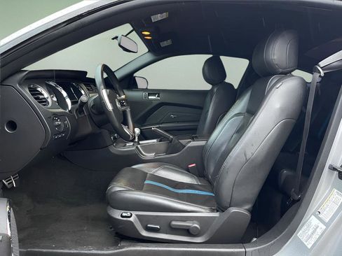 Used 2012 Ford Mustang GT Premium image 10