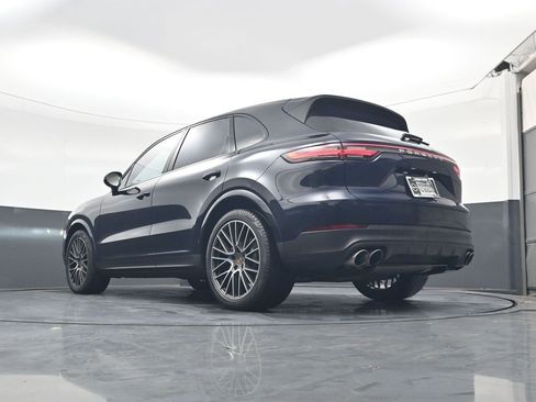 Used 2019 Porsche Cayenne S image 20