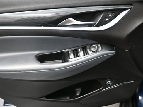 Used 2024 Buick Enclave Essence w/ LPO, Touring Package FWD image 13