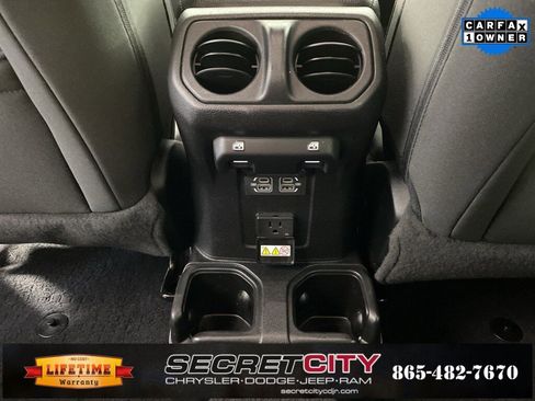 Used 2021 Jeep Wrangler Unlimited Sport image 28