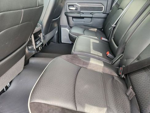 New 2026 RAM 3500 Laramie AWD/4WD image 19