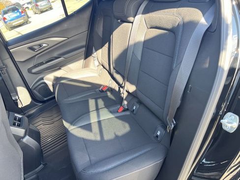 New 2026 Chevrolet Equinox EV LT image 25