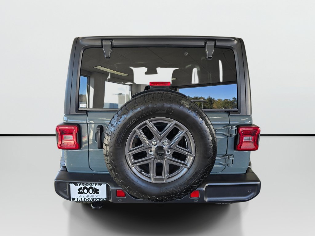 Used 2024 Jeep Wrangler Sport AWD/4WD image 4
