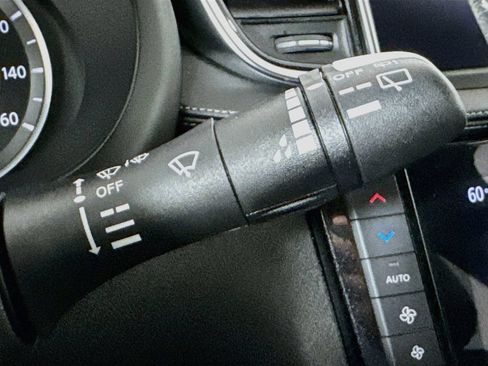 Used 2021 INFINITI QX50 Luxe FWD image 13