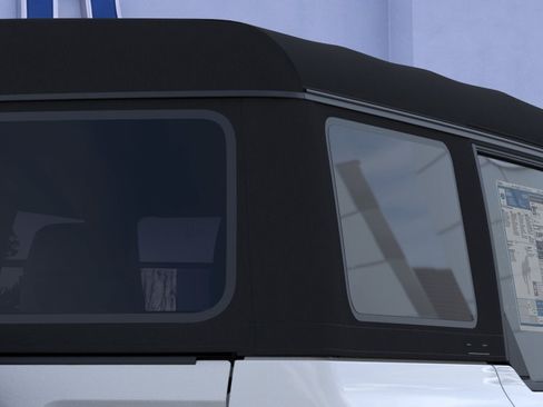 New 2025 Ford Bronco 4-Door AWD/4WD image 25