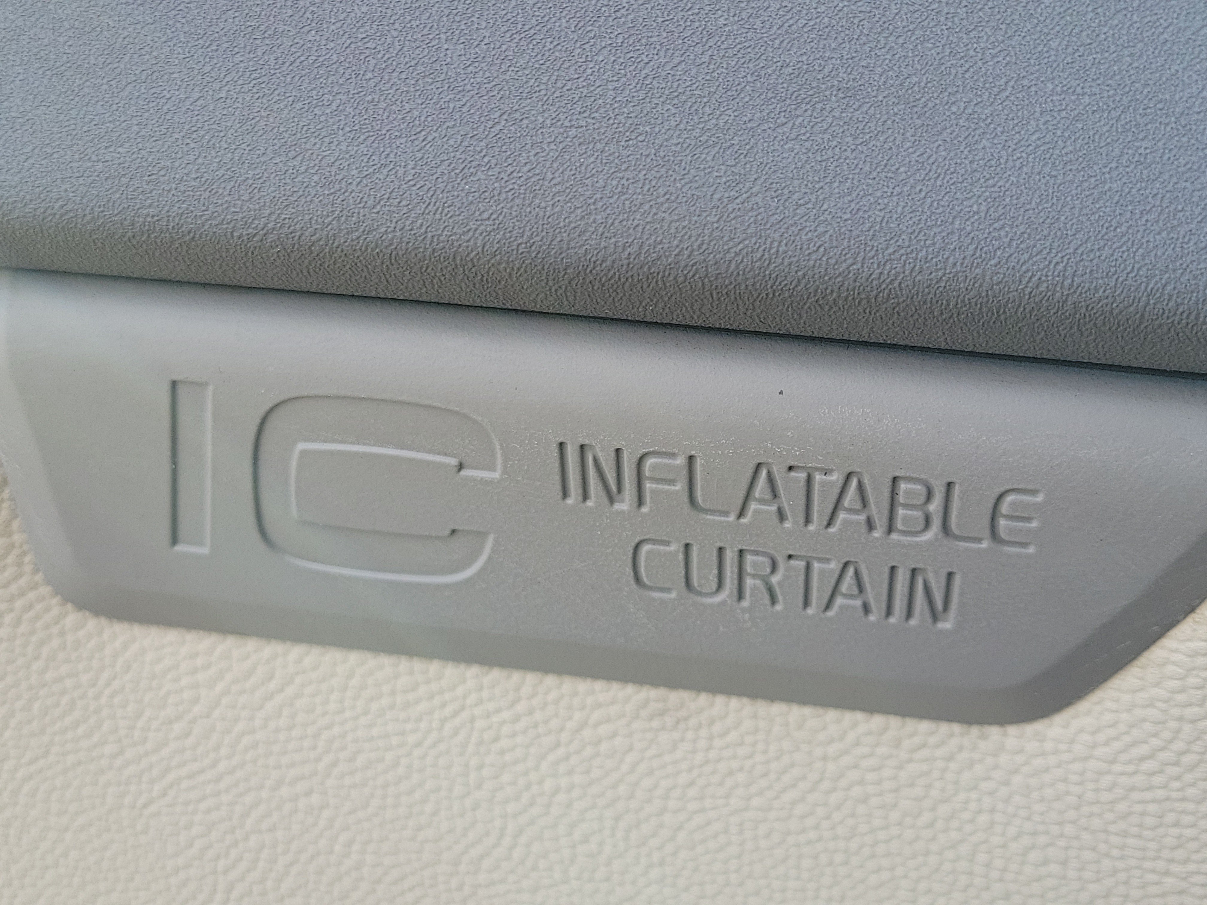 Used 2008 Volvo C70 T5 FWD image 29