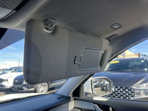 Used 2023 Hyundai Palisade SE image 32