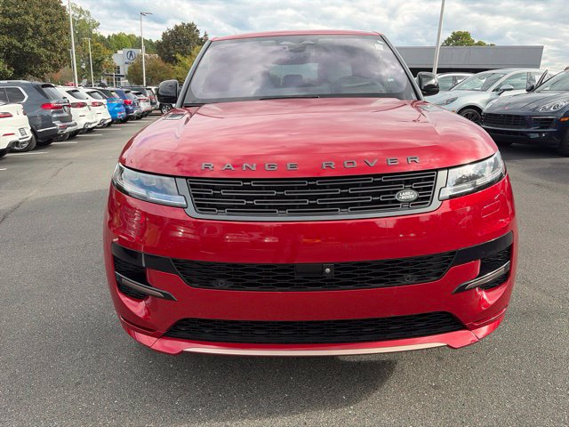 Used 2023 Land Rover Range Rover Sport SE Dynamic AWD/4WD image 2