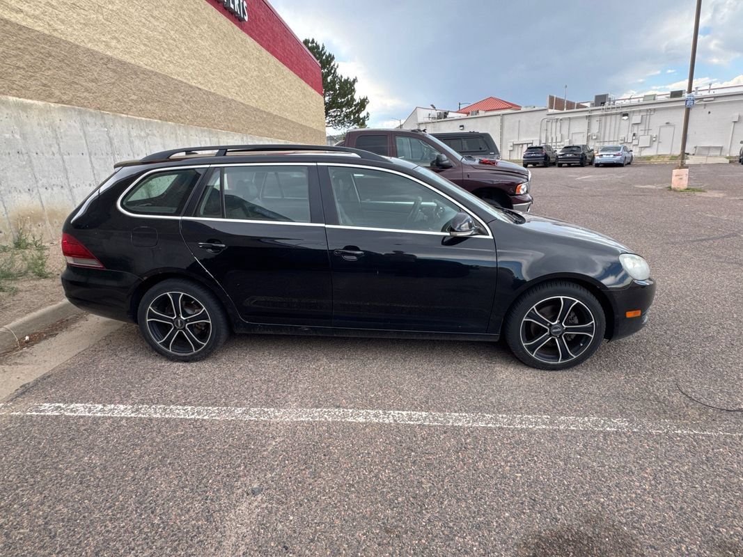 Used 2012 Volkswagen Jetta SE FWD image 4