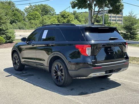 Used 2023 Ford Explorer XLT w/ Equipment Group 202A AWD/4WD image 21