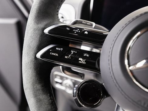 Used 2025 Mercedes-Benz G 63 AMG 4MATIC image 11