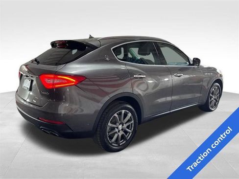 Used 2018 Maserati Levante AWD/4WD image 5