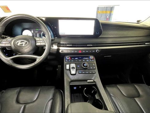 Used 2023 Hyundai Palisade Limited image 13