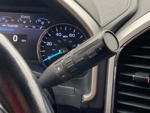 Used 2022 Ford F250 Lariat w/ Chrome Package image 12